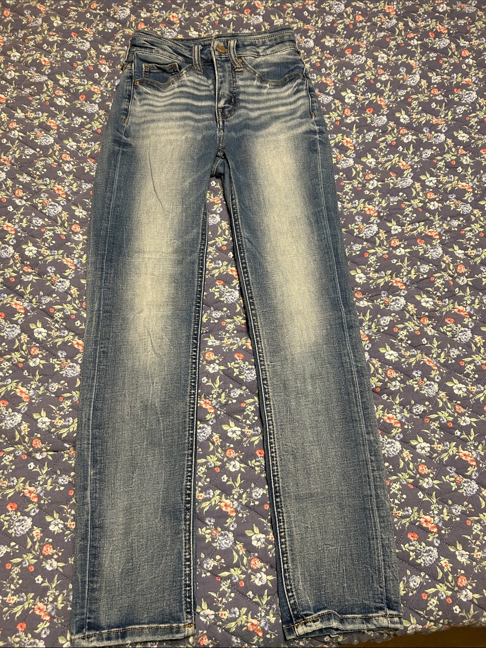 BKE Women's Washed Blue Straight-Leg Jeans